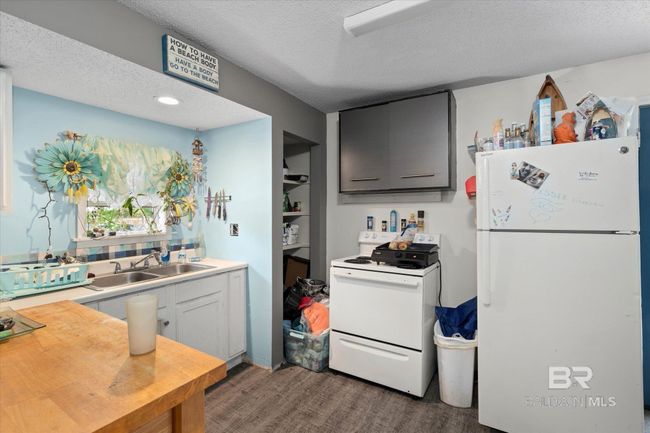 Kitchen | Image 25