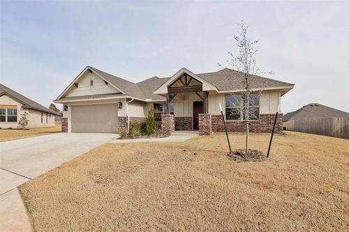 205 Juniper Cir, Noble, OK, 73068-8635 | Card Image