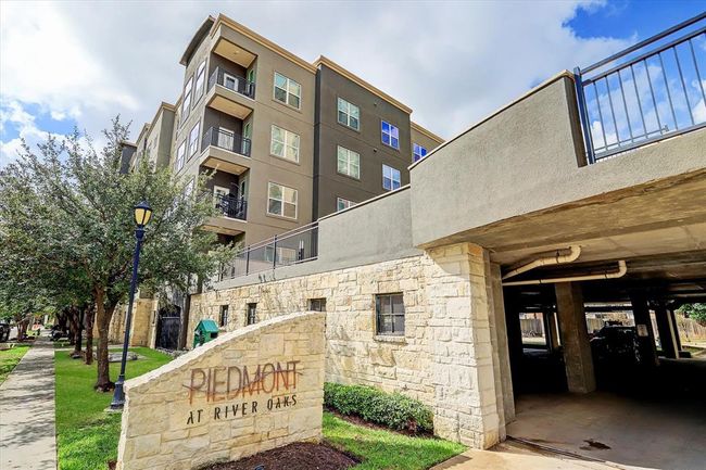 Welcome to the the Piedmont at River Oaks community, featuring modern architecture and beautifully landscaped surroundings. Lush greenery and well-maintained pathways invite residents to explore and enjoy the communal spaces. The design seamlessly blends urban flair with natural elements, creating a welcoming and lively atmosphere. | Image 21