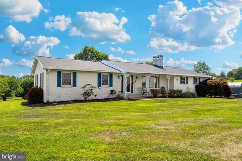19845 Toms Rd, Boonsboro, MD, 21713-1737 | Card Image
