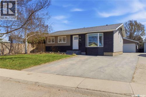 134 Russell Rd, Saskatoon, SK, S7K5S9 | Card Image