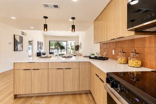 1012 Saint Thomas Cir, Palm Springs, CA, 92264-8556 | Card Image
