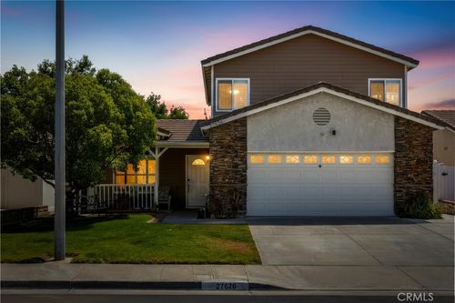 27626 Buckskin Dr, Castaic, CA, 91384-3551 | Card Image