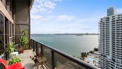 PH4 - 600 Ne 36 St, Condo with 2 bedrooms, 2 bathrooms and null parking in Miami FL | Image 2