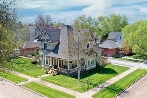 548 W 2nd St, Weiser, ID, 83672-1801 | Card Image