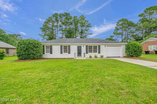 4625 Manchester Dr, Wilmington, NC, 28405-1316 | Card Image