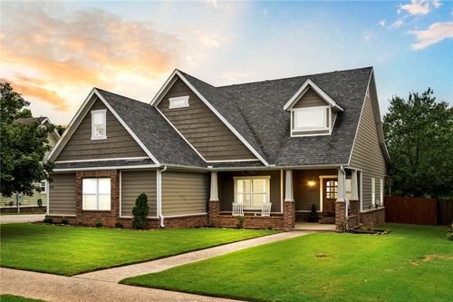 1107 Chancery Ln, Cave Springs, AR, 72718-9101 | Card Image