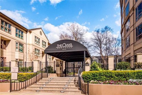 260-3475 Oak Valley Rd Ne, Atlanta, GA, 30326-3204 | Card Image