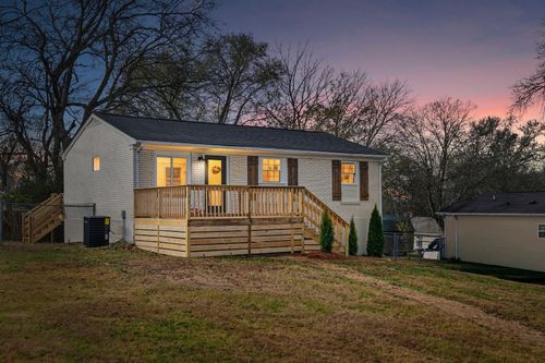 207 Sunset Blvd, Gallatin, TN, 37066-2035 | Card Image