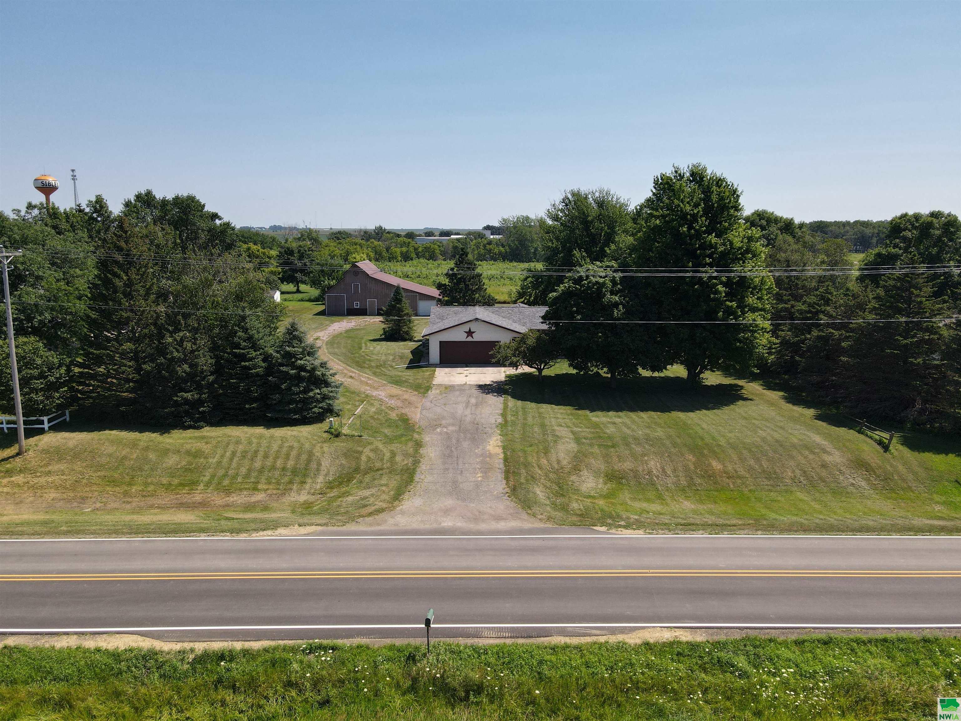 Oriole Ave, Sibley, IA 51249