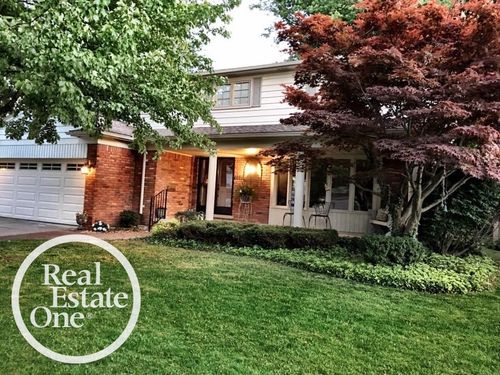 1189 Hollywood Avenue, Grosse Pointe Woods, MI, 48236 | Card Image