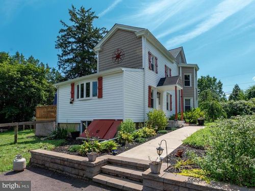 494 Baptist Church Rd, SPRING CITY, PA, 19475-9638 | Card Image