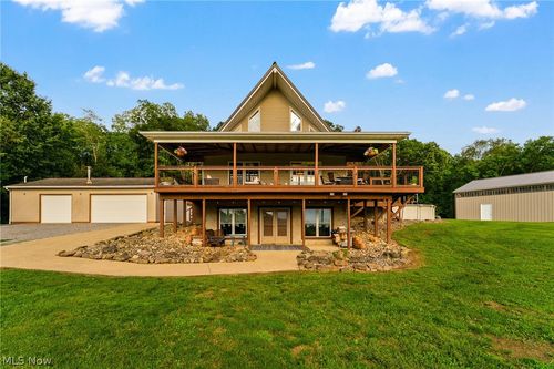 4142 Salineville Rd Ne, Carrollton, OH, 44615-9714 | Card Image