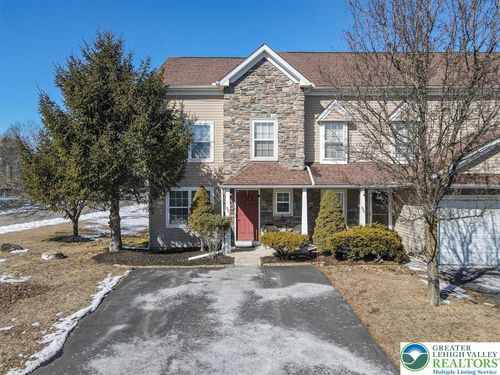 59 Lower Ridge View Cir, East Stroudsburg, PA, 18302-7600 | Card Image