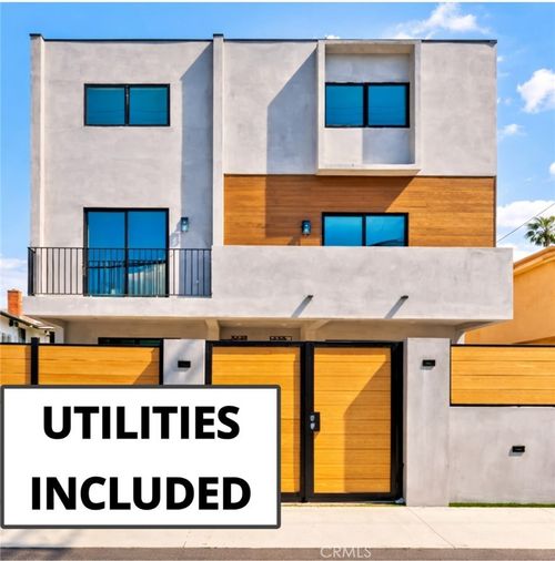 6128 Hazeltine, Van Nuys, CA, 91401 | Card Image