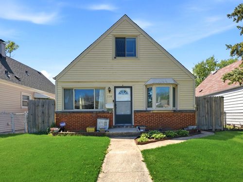 114 Geneva Ave, Bellwood, IL, 60104-1103 | Card Image
