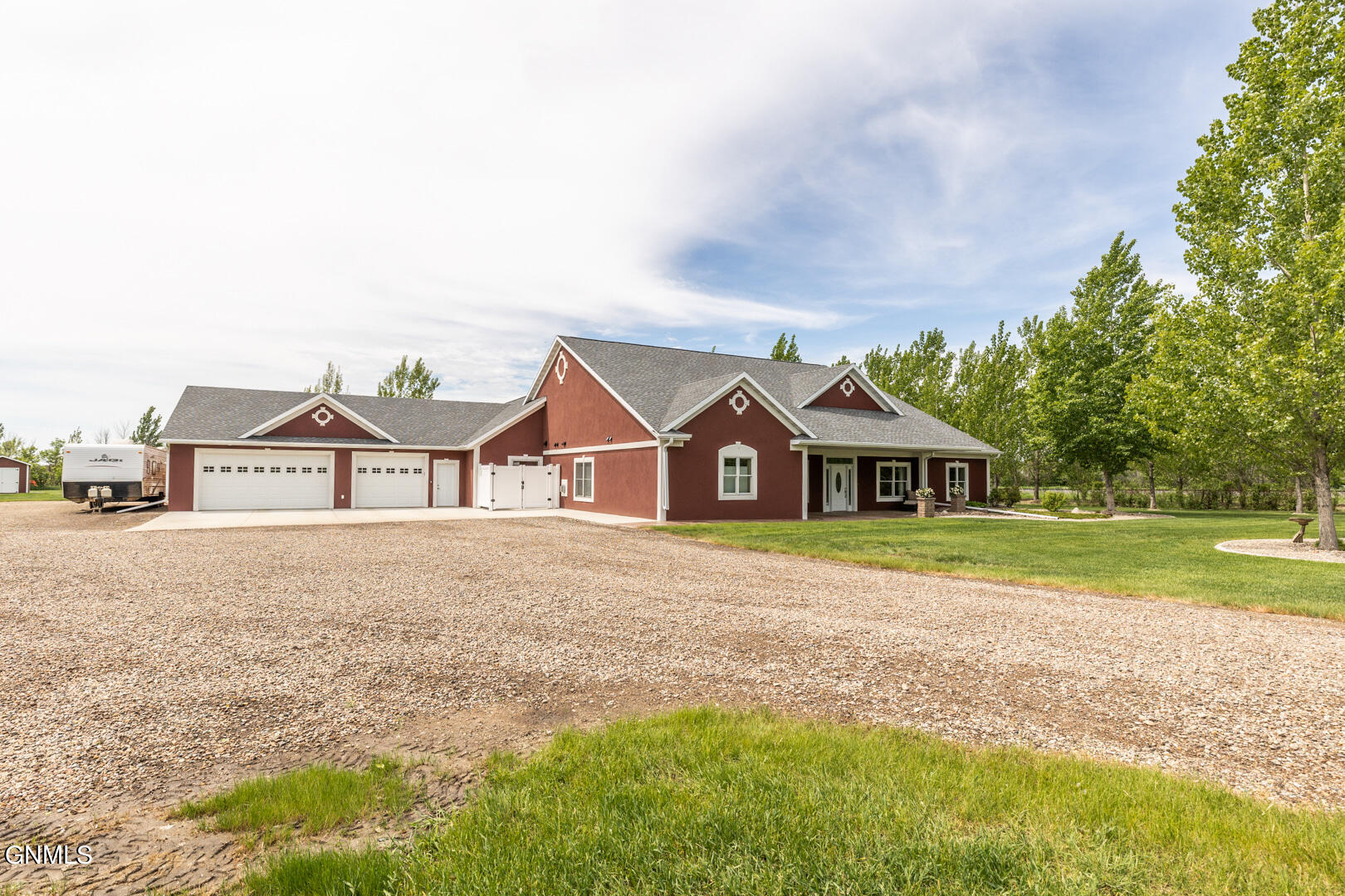 Clover Pl, Bismarck, ND 58503