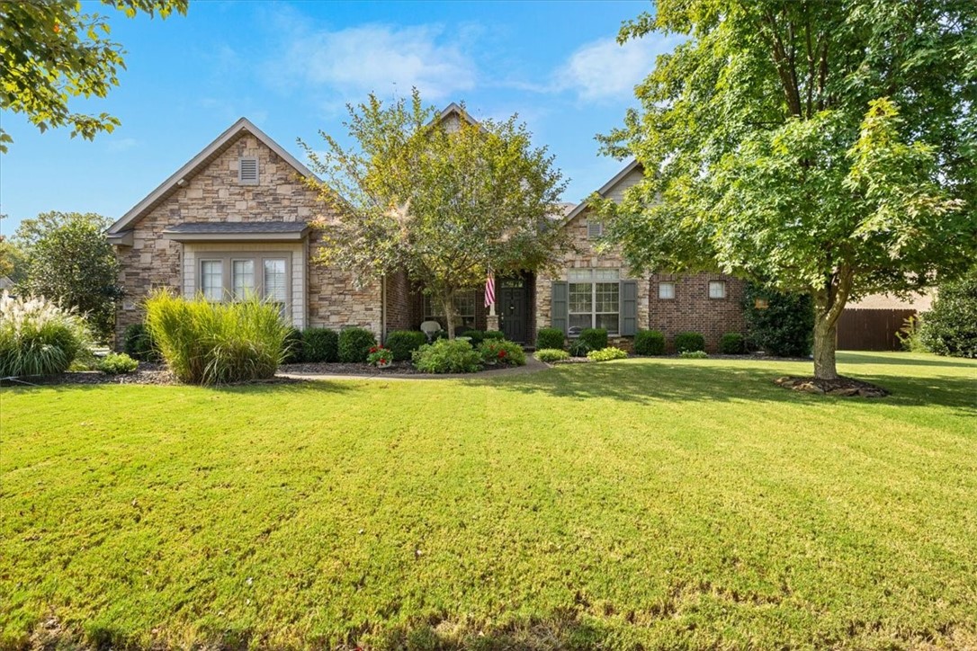 Saint Candridge Dr, Fayetteville, AR 72703