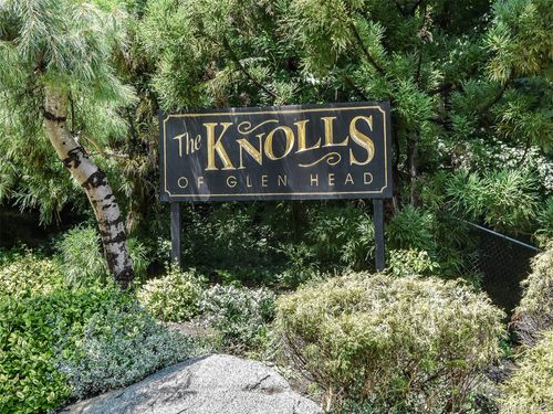 100-100 The Gln, Glen Head, NY, 11545-2256 | Card Image