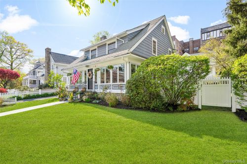405 Cortlandt Ave, Mamaroneck, NY, 10543-3402 | Card Image