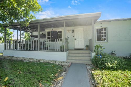 5621 E 1st Ave, Hialeah, FL, 33013-1201 | Card Image