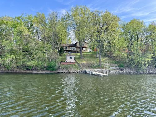 19526 Elmcrest Rd, Richmond, MN, 56368-8060 | Card Image