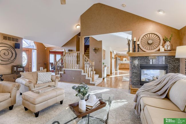 17616 Ventana Cir, House other with 4 bedrooms, 4 bathrooms and 2 parking in Omaha NE | Image 9