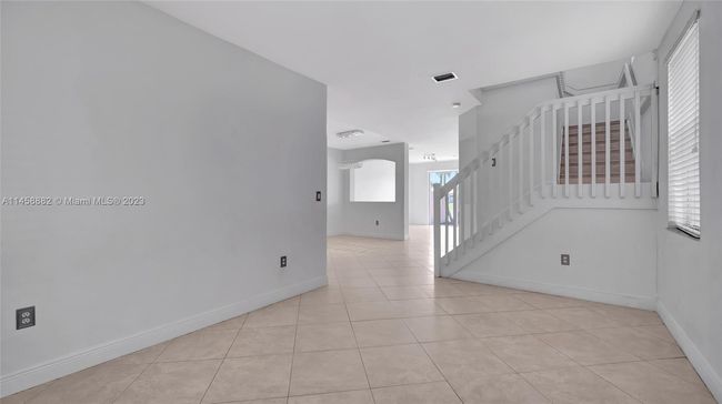 10931 Nw 79th St, Townhouse with 4 bedrooms, 2 bathrooms and null parking in Doral FL | Image 12