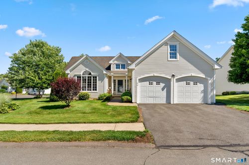 31 Gooseberry Dr, Suffield, CT, 06078-2177 | Card Image
