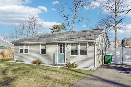 26 Blake Ave, Pembroke, MA, 02359-1834 | Card Image