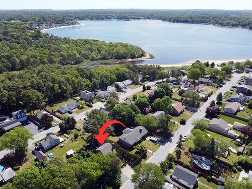 29 Wenonah Rd, Buzzards Bay, MA, 02532-4319 | Card Image