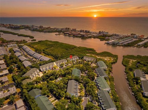 80-9824 Indian Key Trl, SEMINOLE, FL, 33776-1068 | Card Image