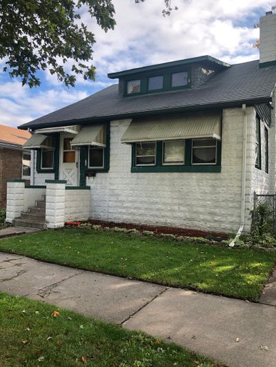 13927 S Edbrooke Avenue, House other with 5 bedrooms, 2 bathrooms and 2 parking in Riverdale IL | Image 3