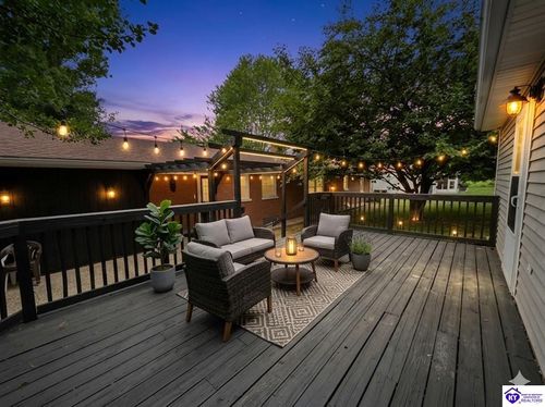 301 Edgewood Ave, Elizabethtown, KY, 42701-2829 | Card Image