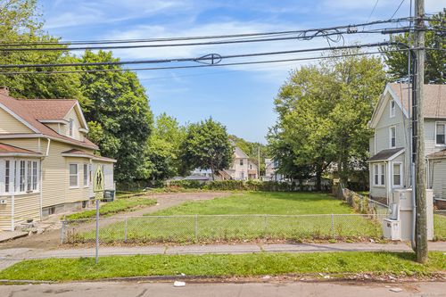 320 Union Ave, Bridgeport, CT, 06607-1822 | Card Image