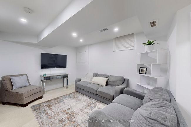 1506 Harwood Dr, House attached with 4 bedrooms, 3 bathrooms and 1 parking in Milton ON | Image 34