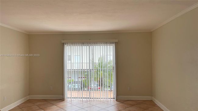 APT-1024 - 8650 Sw 67 Th Ave, Condo with 2 bedrooms, 3 bathrooms and null parking in Pinecrest FL | Image 7