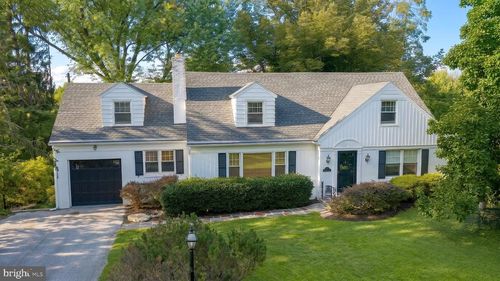 983 Brockie Ln, YORK, PA, 17403-3427 | Card Image