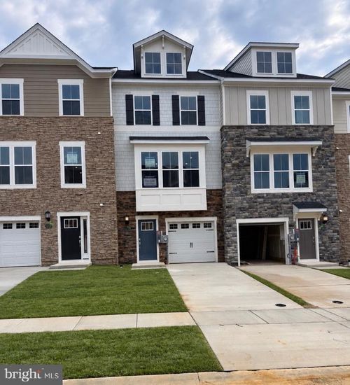10516 Cobbler Pl, WHITE PLAINS, MD, 20695-4337 | Card Image