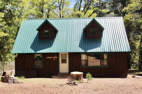 17 Squirrel Holw, Sierra City, CA, 96125-1053 | Card Image