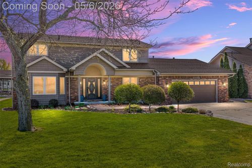 38846 Venetian Dr, Harrison Township, MI, 48045-5803 | Card Image