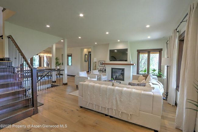 86 Sunrise Ct, House other with 5 bedrooms, 5 bathrooms and null parking in Glenwood Springs CO | Image 10