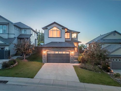 38 Westmount Way, Okotoks, AB, T1S0E1 | Card Image