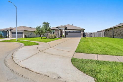 407 Turtle Oak Ln, Baytown, TX, 77523-2256 | Card Image