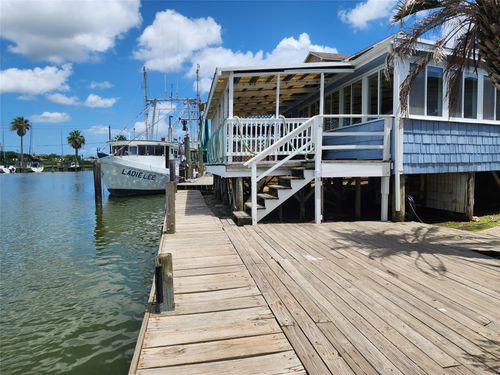 21 Tindel St, Clear Lake Shores, TX, 77565-2449 | Card Image