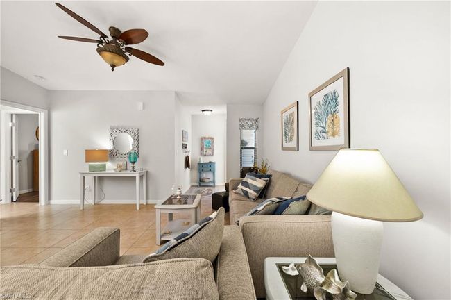 APT-31 - 1413 Sw 51 St Ln, Condo with 2 bedrooms, 2 bathrooms and null parking in CAPE CORAL FL | Image 18