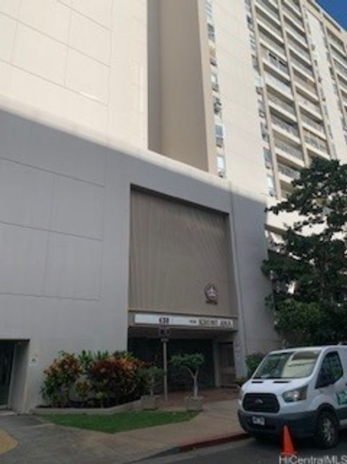 apt-601-430 Keoniana St, Honolulu, HI, 96815-2039 | Card Image