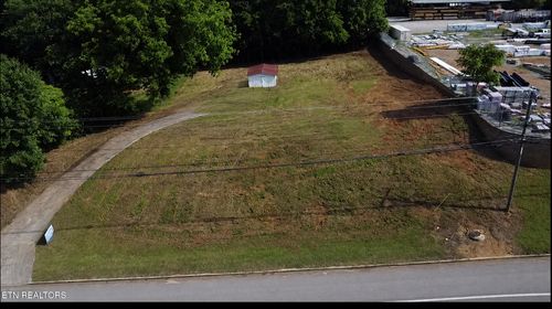 1386 Highway 411, Vonore, TN, 37885-2458 | Card Image