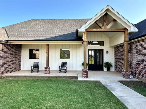 10071 Lacewood Drive, Edmond, OK, 73025 | Card Image