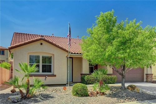 121 Staplehurst Ave, Henderson, NV, 89002-3334 | Card Image